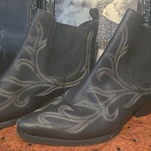 Free People Black Western Ankle Boots with Embroidered Design 9.5